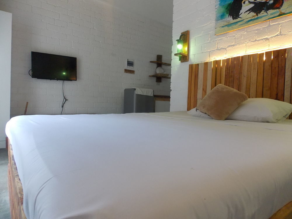 Serviced Apartments By Eco Hotel Bohol Panglao Esterno foto